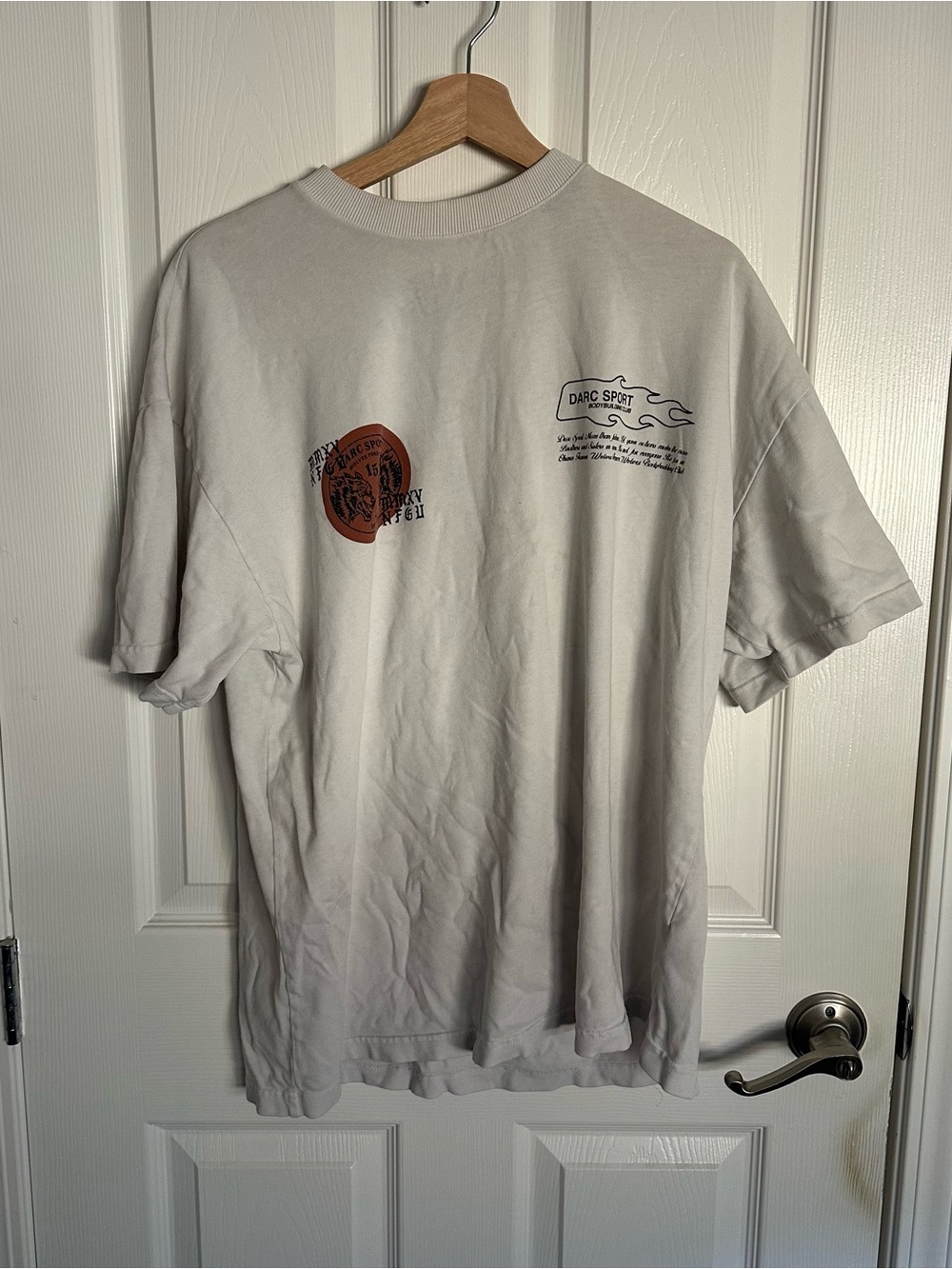 Darc Sport Shite Short-Sleeve Tee with Graphic Accents